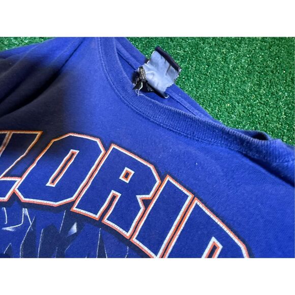 Vintage 90s Y2K University of Florida gators 3D‎ breakthrough T-shirt Blue - Picture 7 of 8